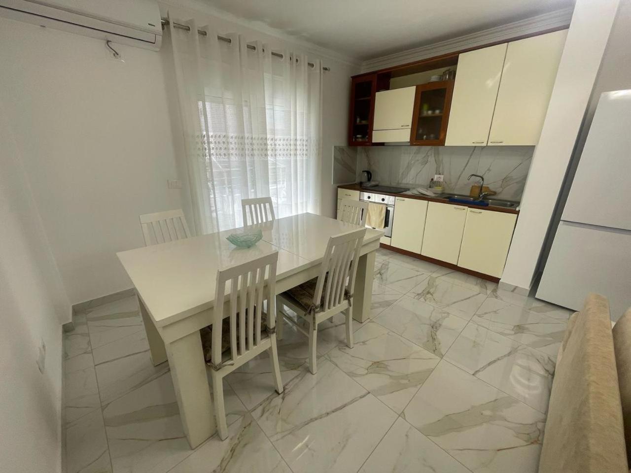 H&G Seaview Apartments ดูร์เรส ภายนอก รูปภาพ